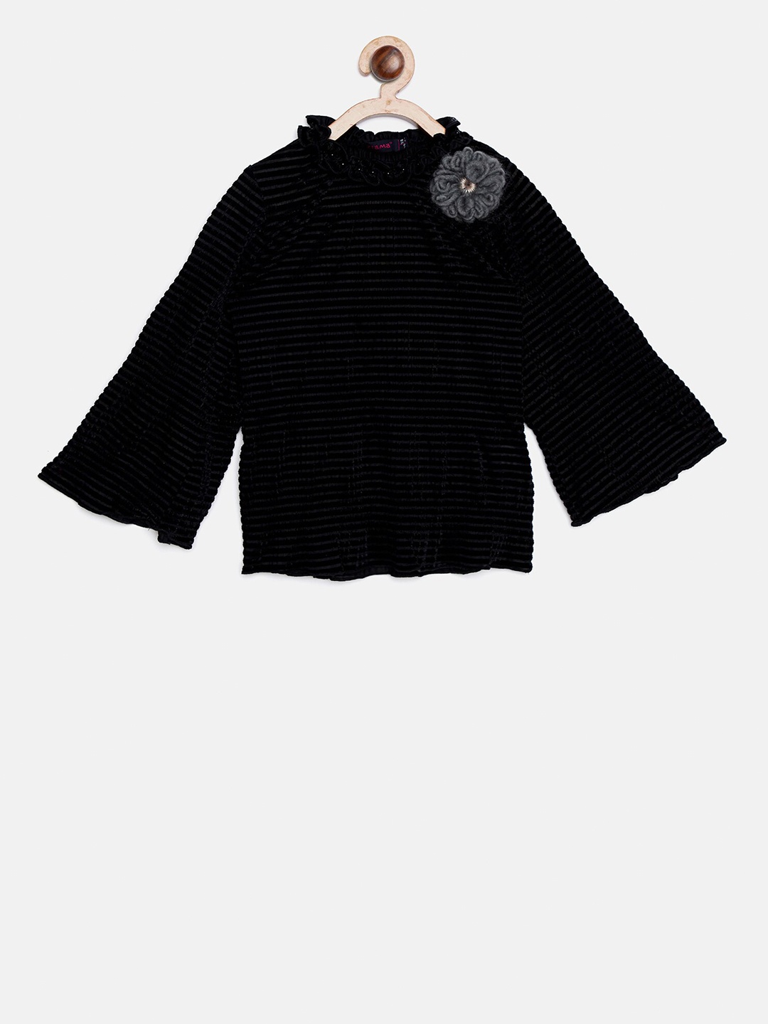 

Ziama Black Flared sleeves Top