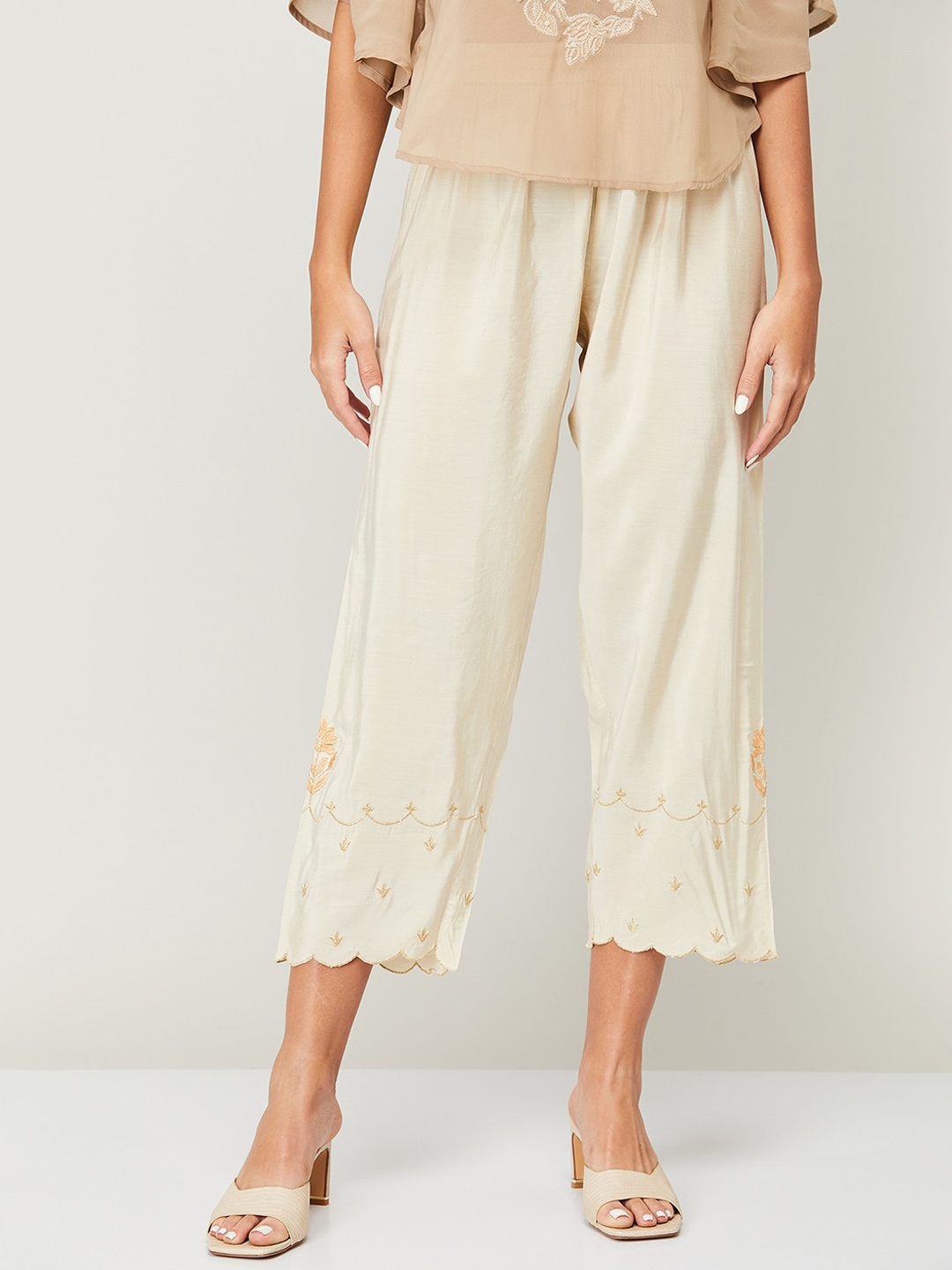 

Melange by Lifestyle Women White Embroidered Culottes Trousers