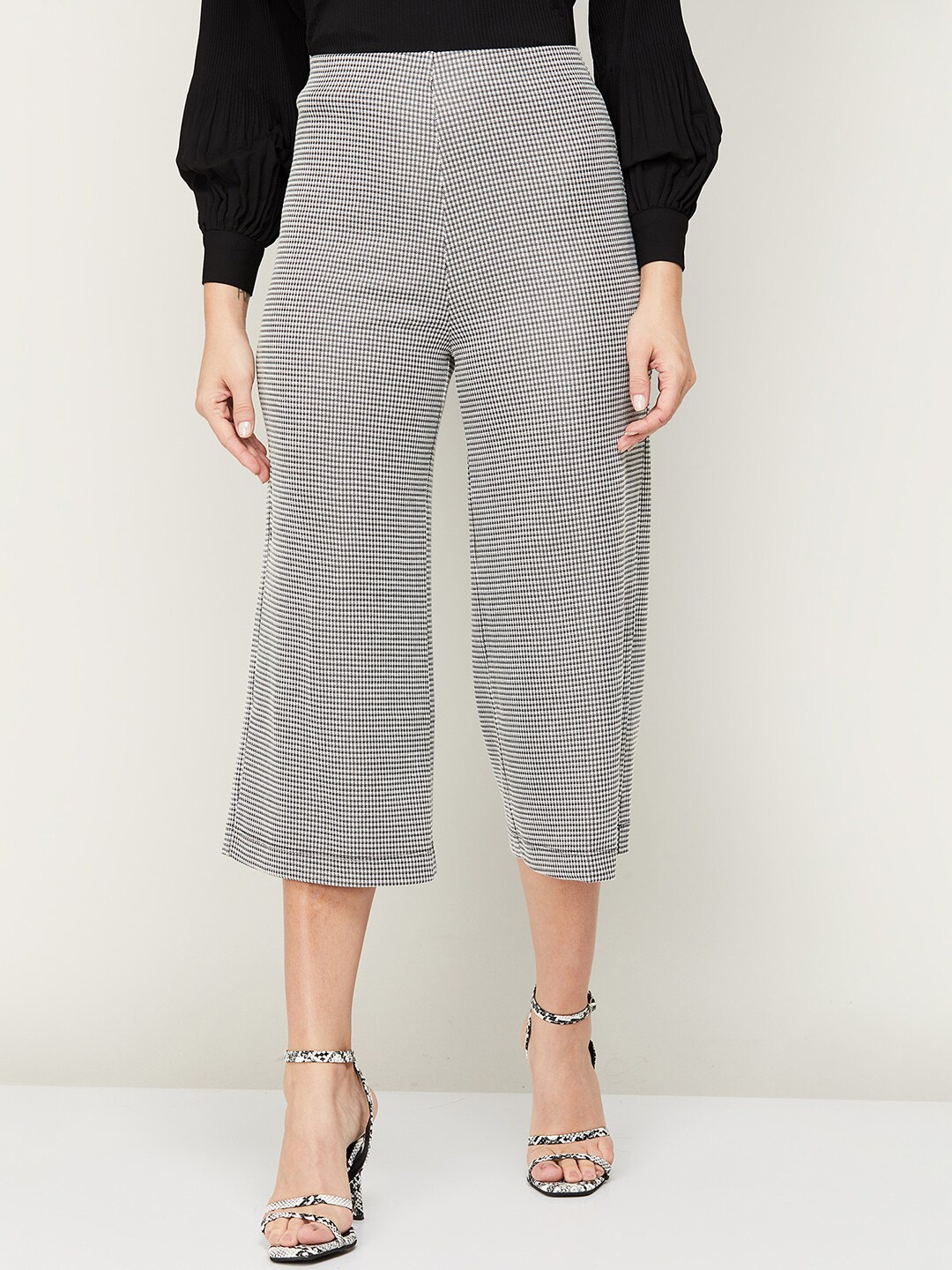 

CODE by Lifestyle Women Grey Checked Culottes Trousers