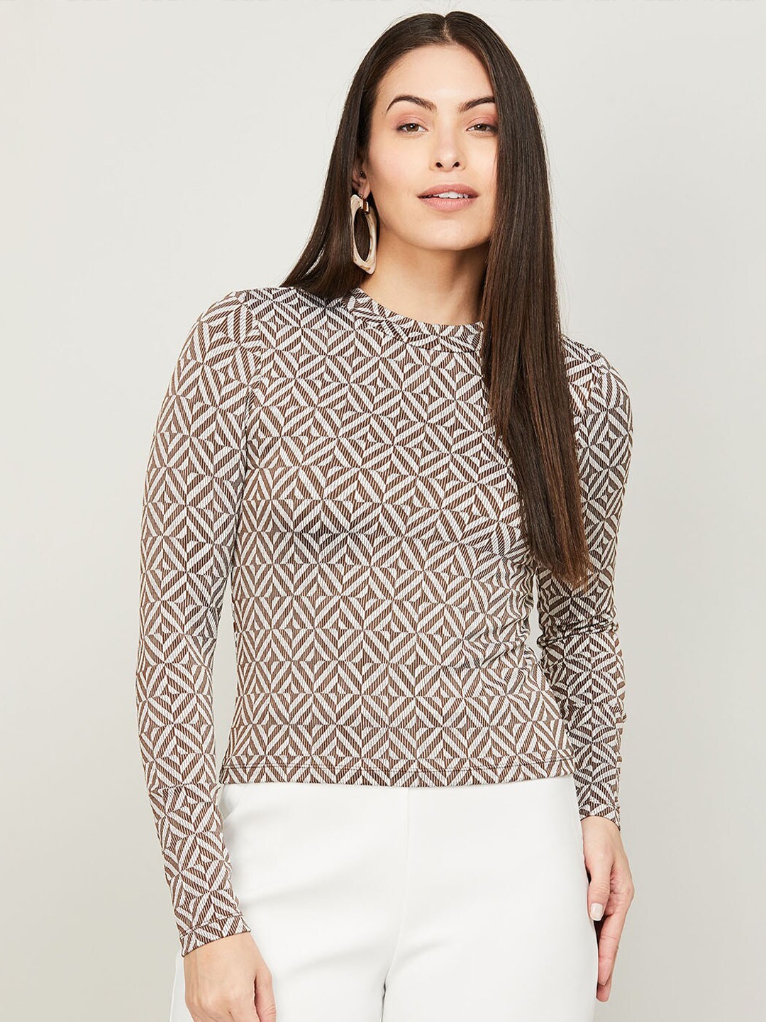 

CODE by Lifestyle Beige & Black Geometric Print Crop Top