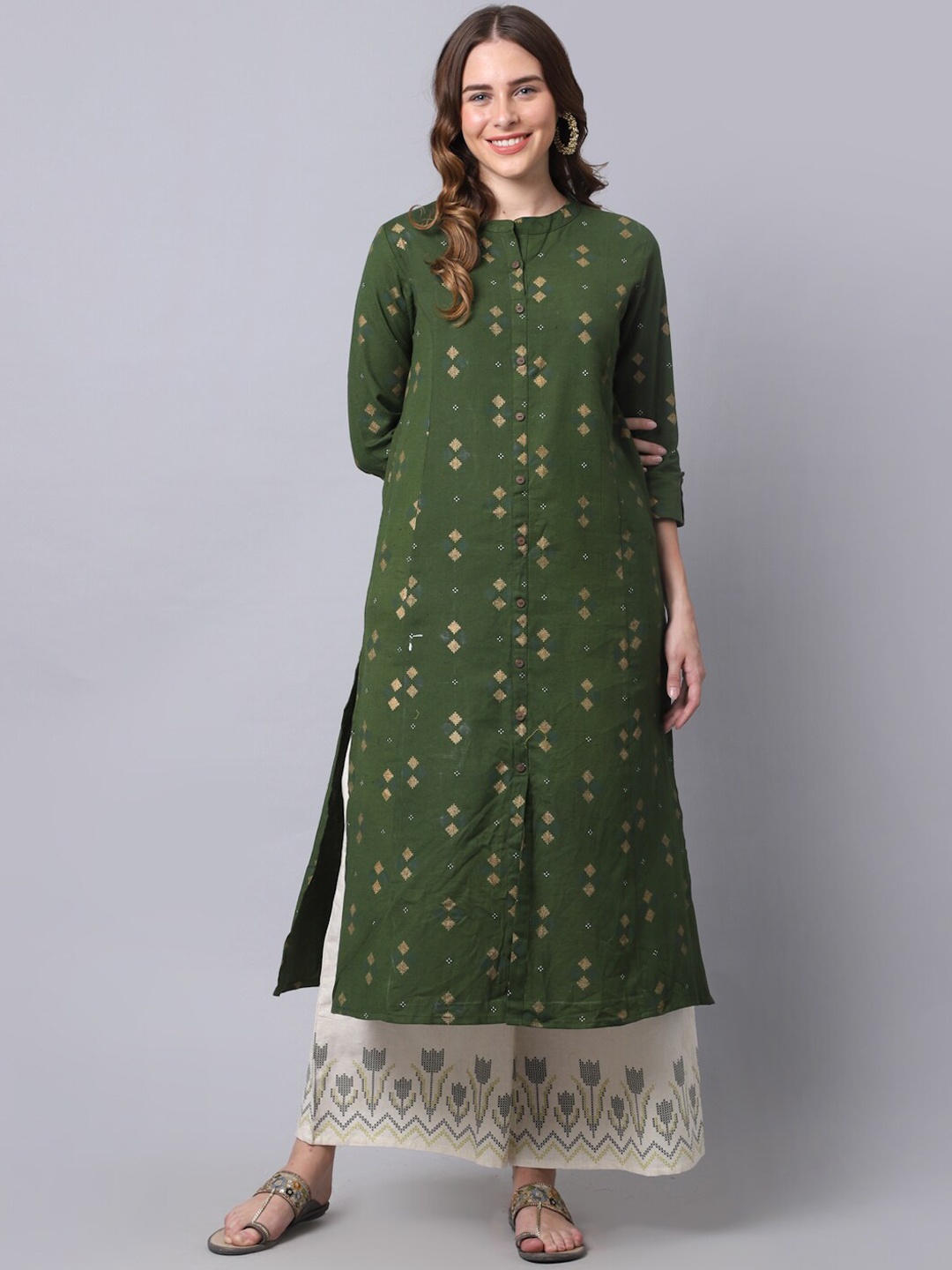 

Pistaa Women Green Printed Kurta with Palazzos