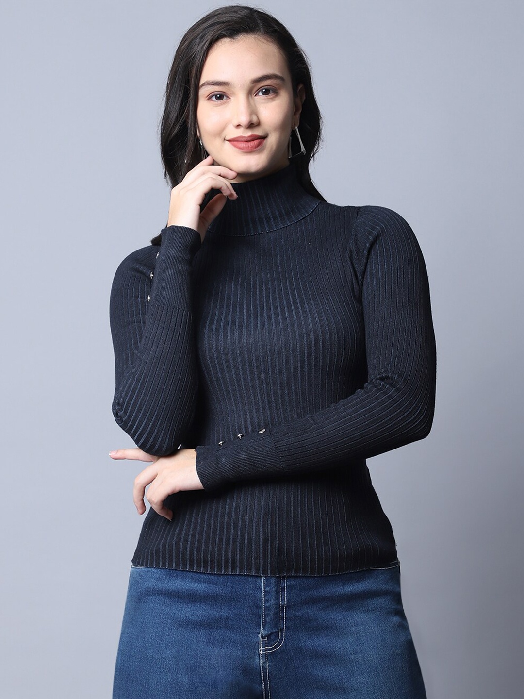 

TAG 7 Black Solid High Neck Winter Top