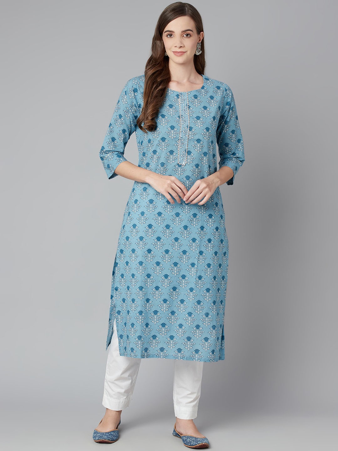 

Divena Women Blue Geometric Embroidered Gotta Patti Floral Kurta