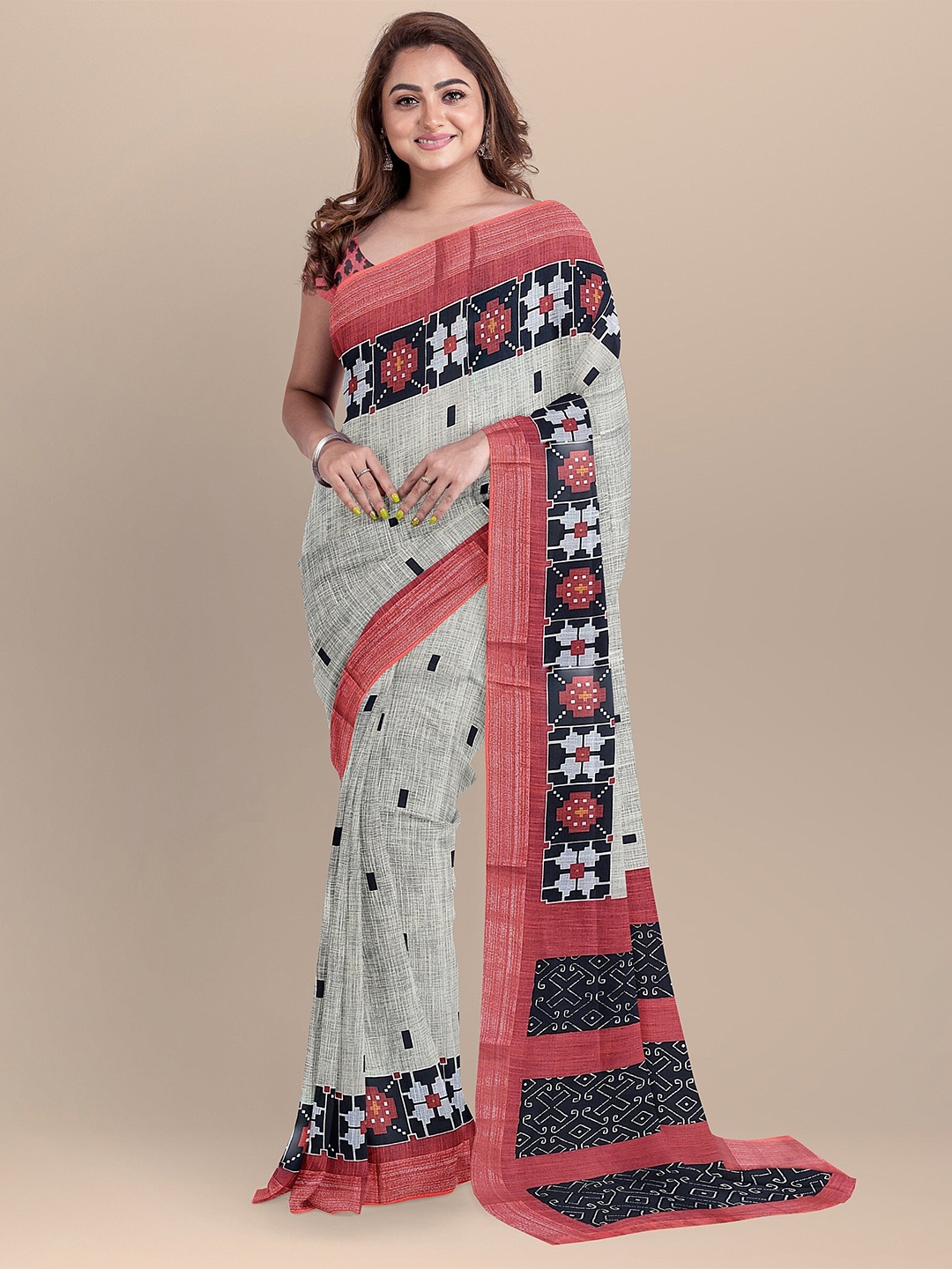 

The Chennai Silks Grey & Peach-Coloured Zari Linen Blend Fusion Saree