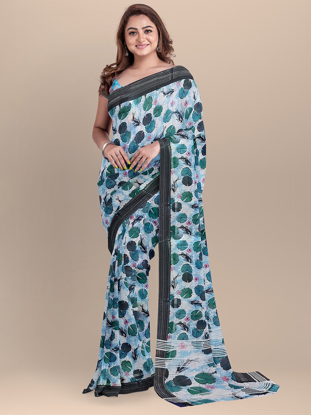

The Chennai Silks Off White & Navy Blue Floral Linen Blend Fusion Saree