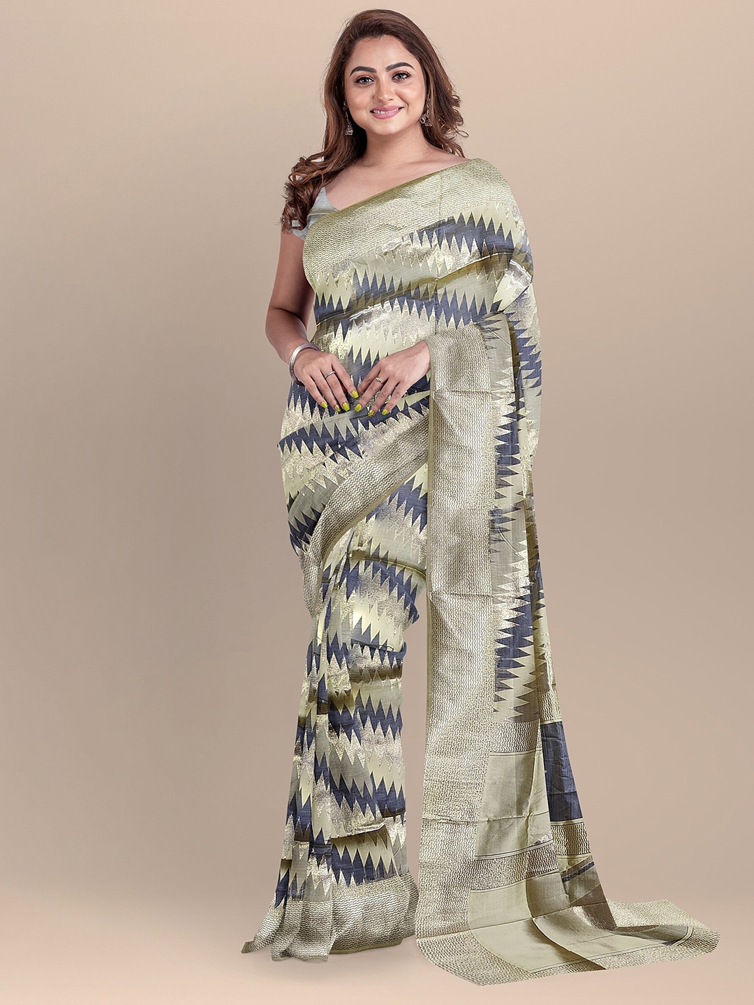 

The Chennai Silks Grey Melange & Gold-Toned Woven Design Zari Chanderi Saree