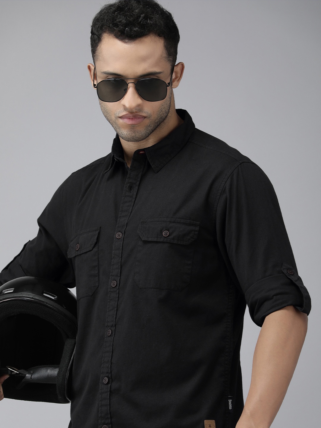 

Roadster Men Black Pure Cotton Solid Casual Shirt