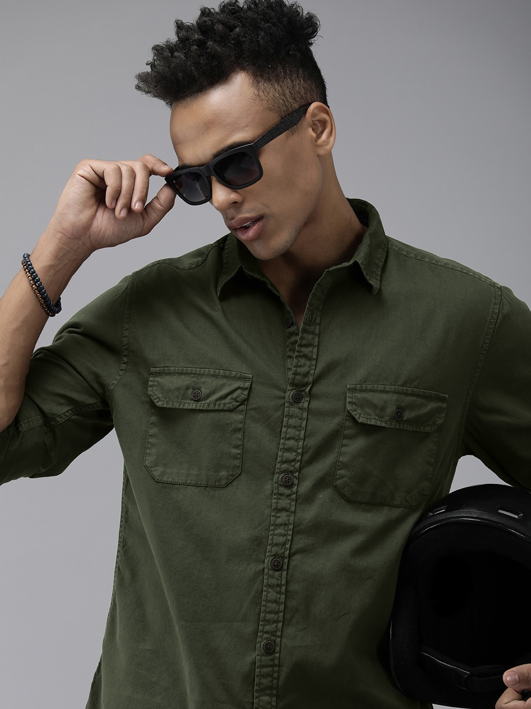 

Roadster Men Pure Cotton Standard Casual Shirt, Green