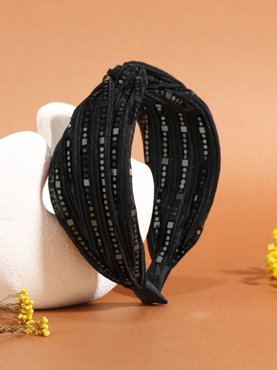 

OOMPH Women Black Embellished Hairband