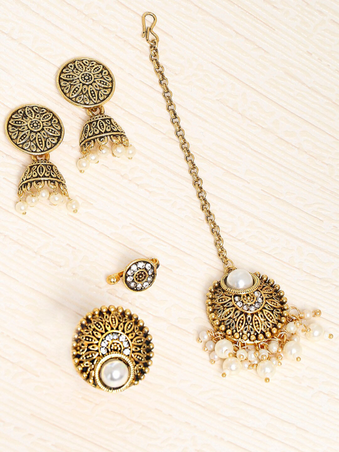 

OOMPH Gold-Toned White Stone Studded & Pearl Beaded Jewellery Set