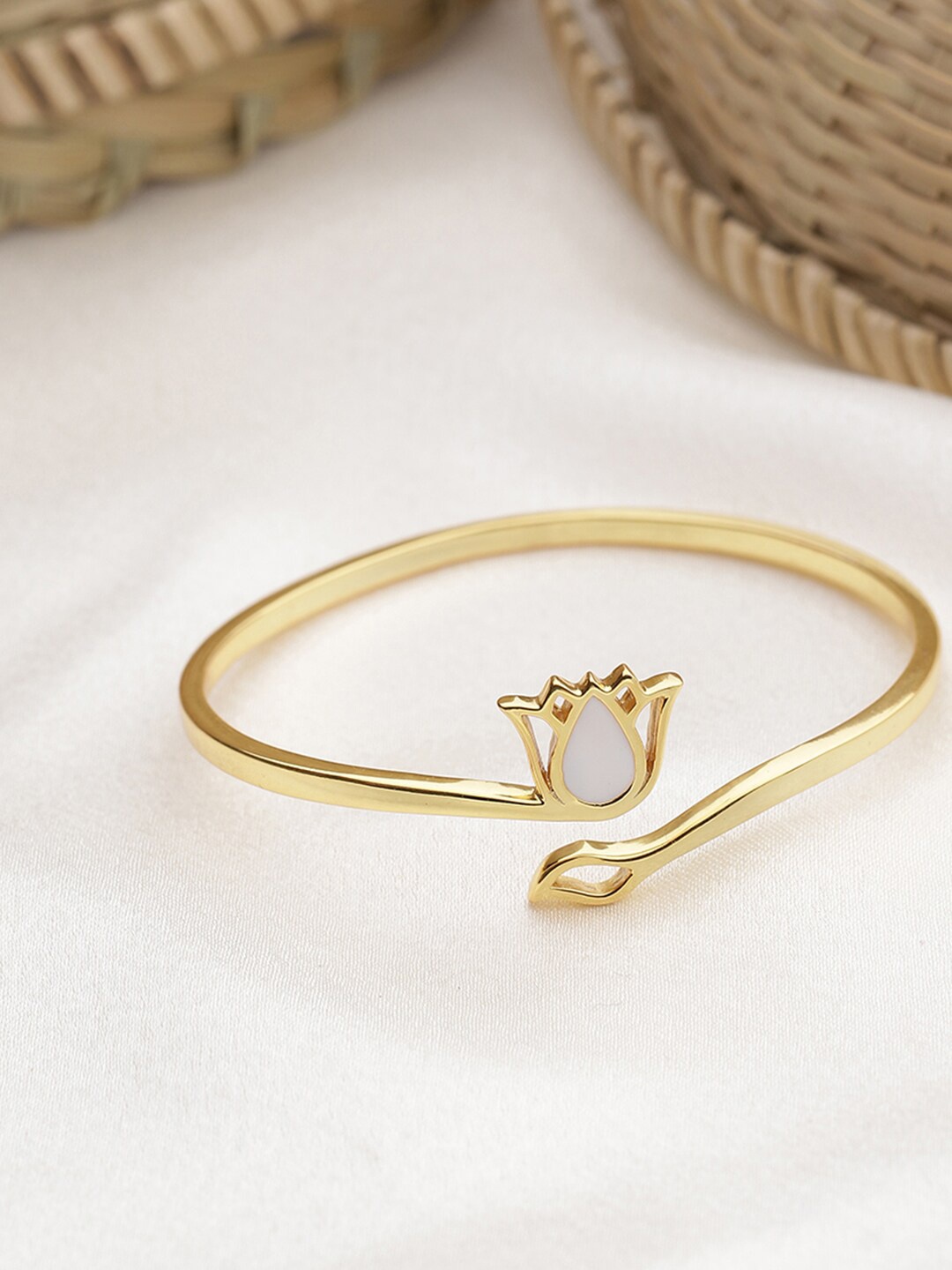 

EK BY EKTA KAPOOR 22K Gold Plated White Lotus Bracelet