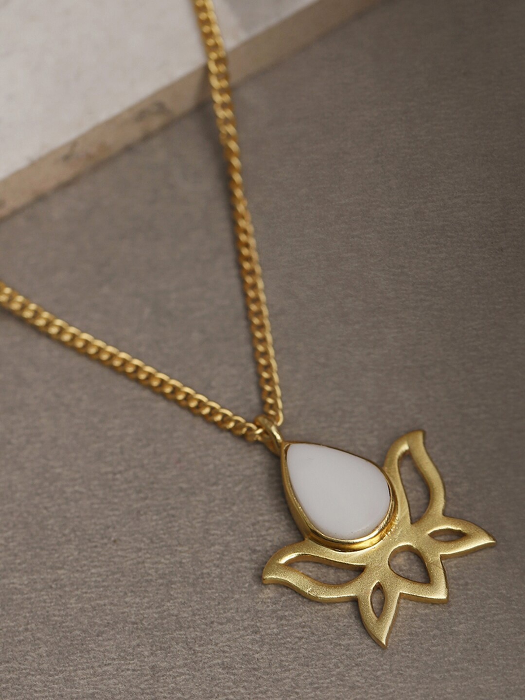 

EK BY EKTA KAPOOR 22K Gold Plated White Stone Classic Lotus Necklace