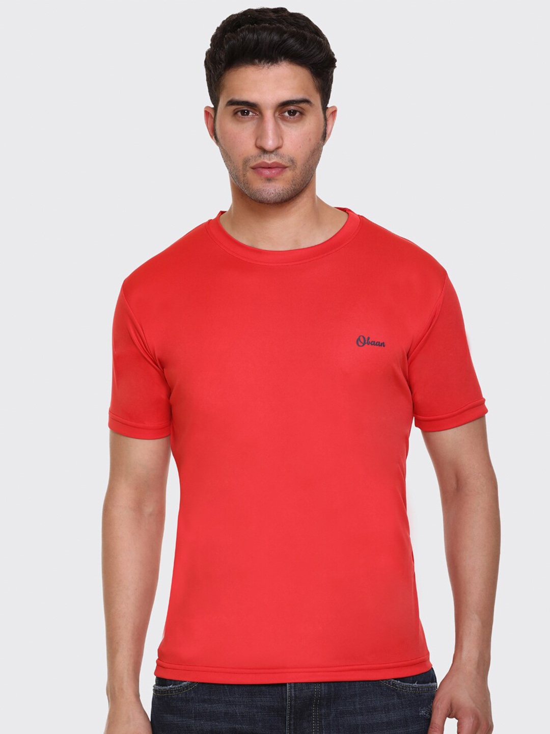 

Obaan Men Red Solid Round Neck Short Sleeves T-shirt