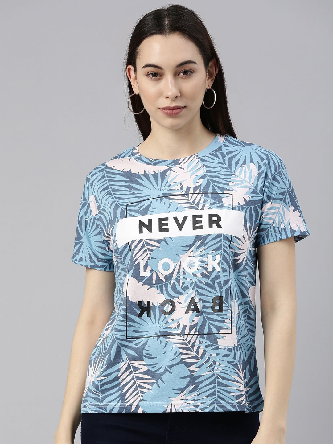

JUNEBERRY Women Blue Floral Printed Tropical T-shirt