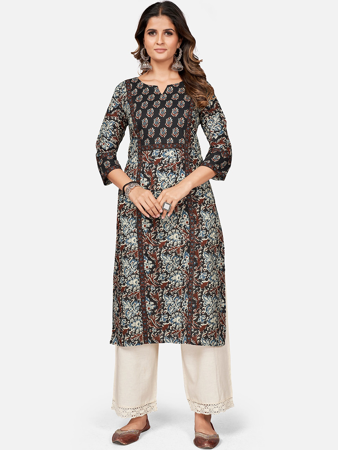 

Vbuyz Women Black Floral Printed Floral Kurta