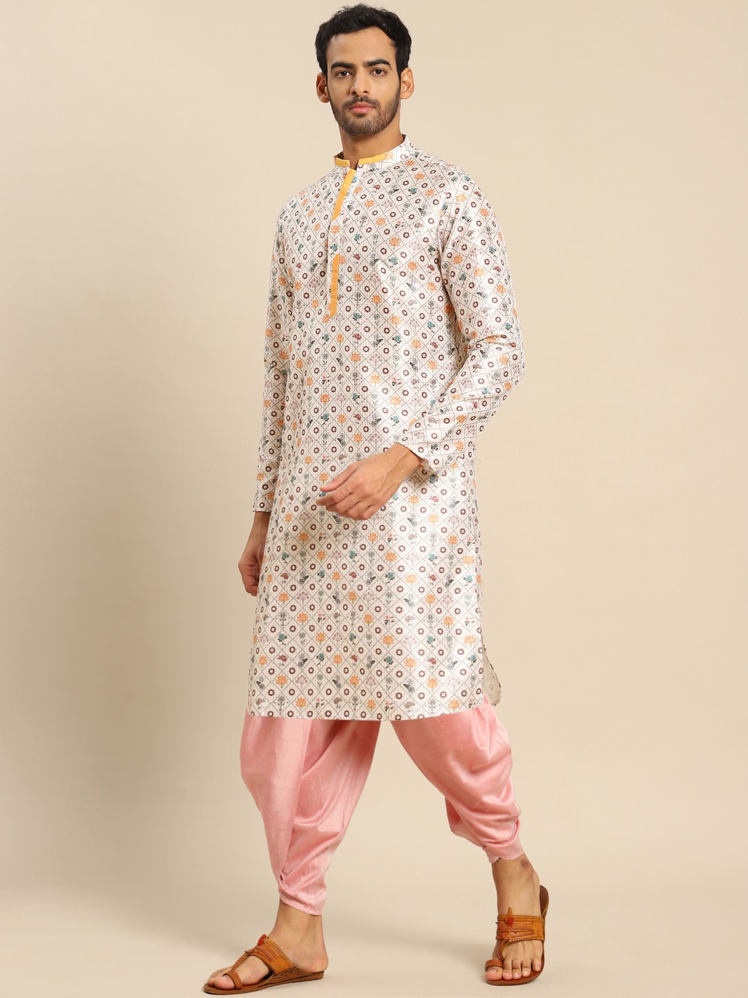

KISAH Men White Floral Embroidered Kurta with Dhoti Pants