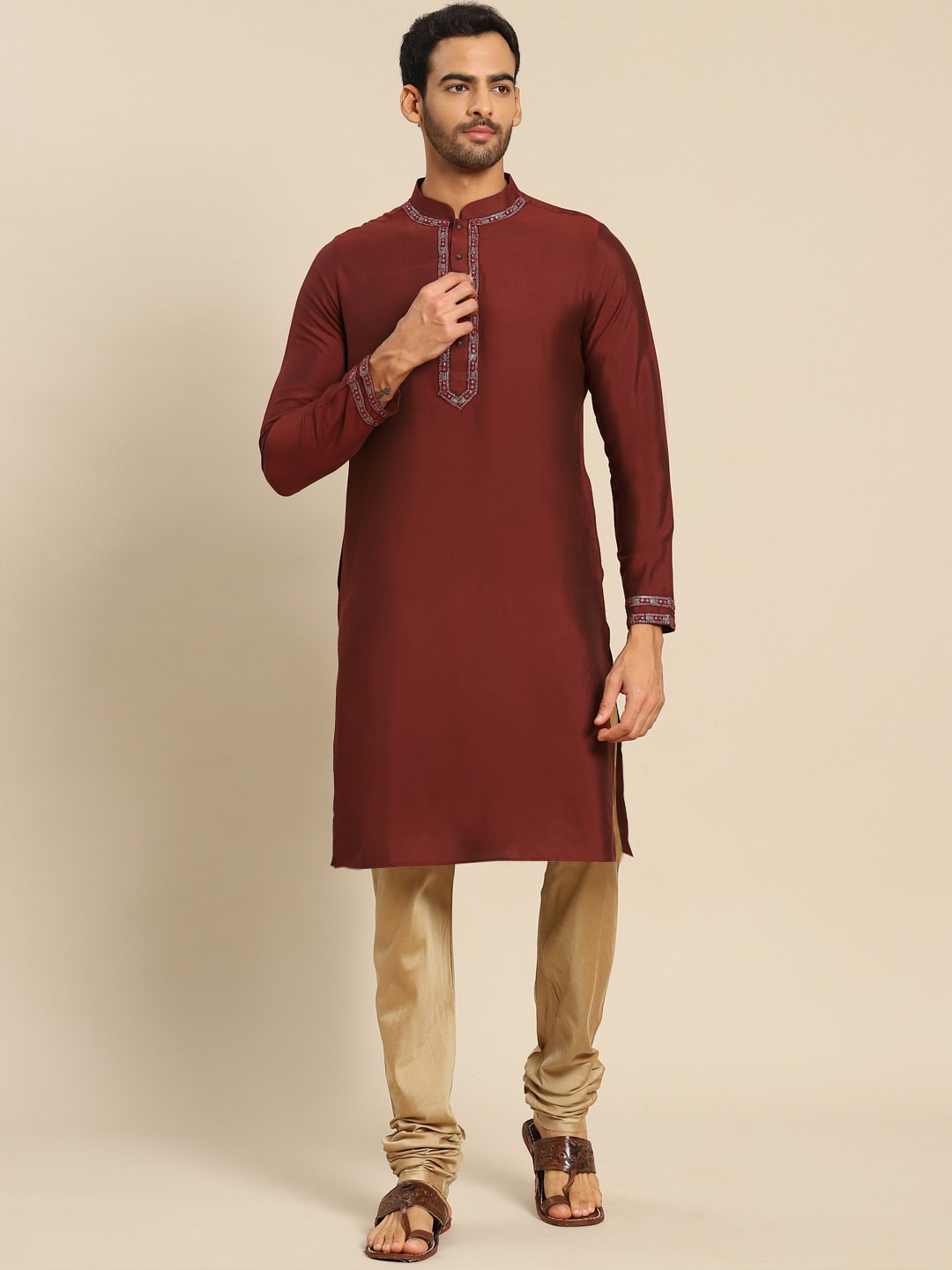 

KISAH Men Maroon Kurta with Churidar