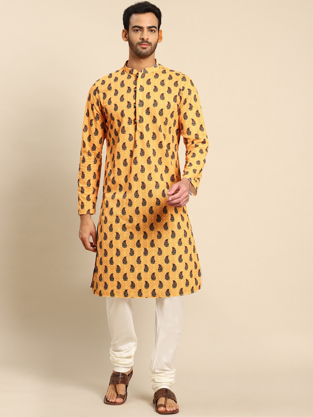 

KISAH Men Yellow Paisley Printed Kurta with Churidar