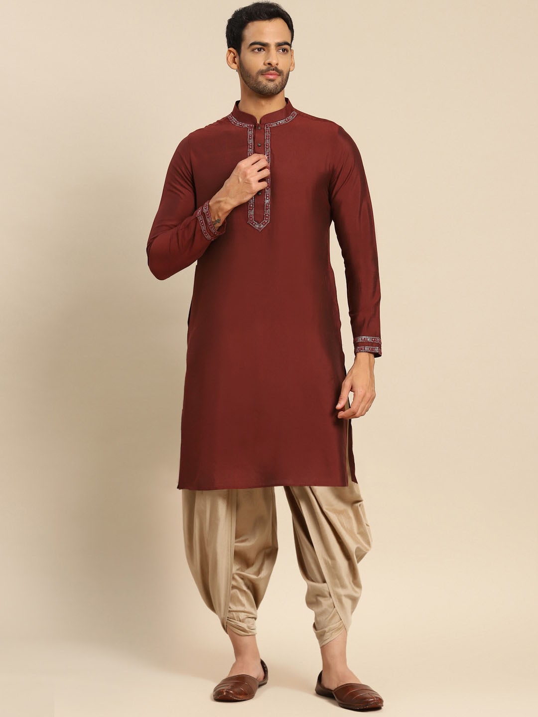 

KISAH Men Maroon Pleated Kurta with Dhoti Pants