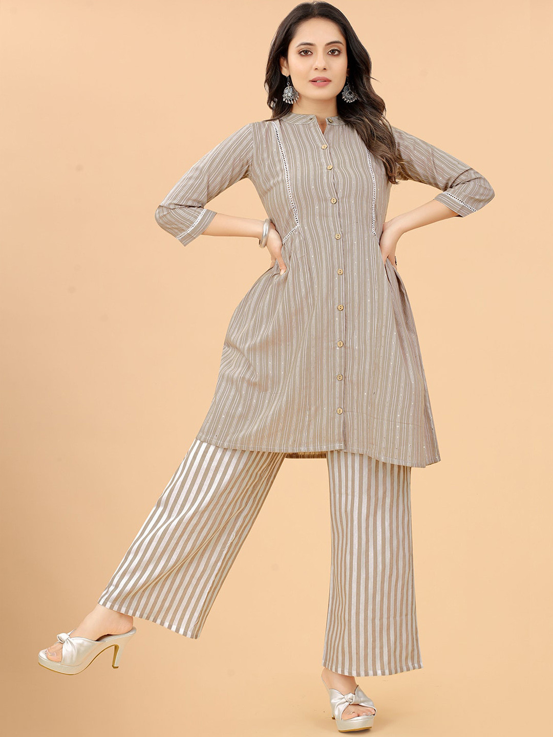 

GUNVANTI FAB Women Grey Striped Pleated Sequinned Kurti with Trousers
