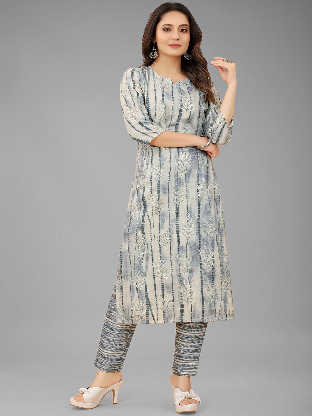 

GUNVANTI FAB Women Grey Floral Striped Pleated Pure Cotton Kurti with Trousers