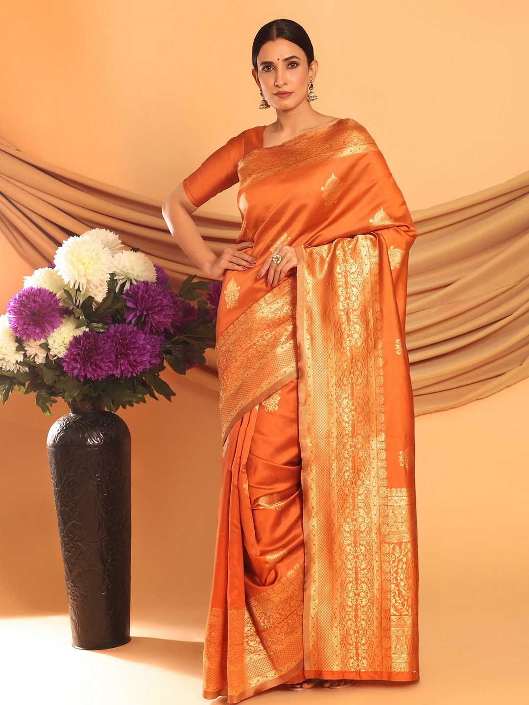 

Glemora Orange & Gold-Toned Woven Design Zari Kanjeevaram Saree