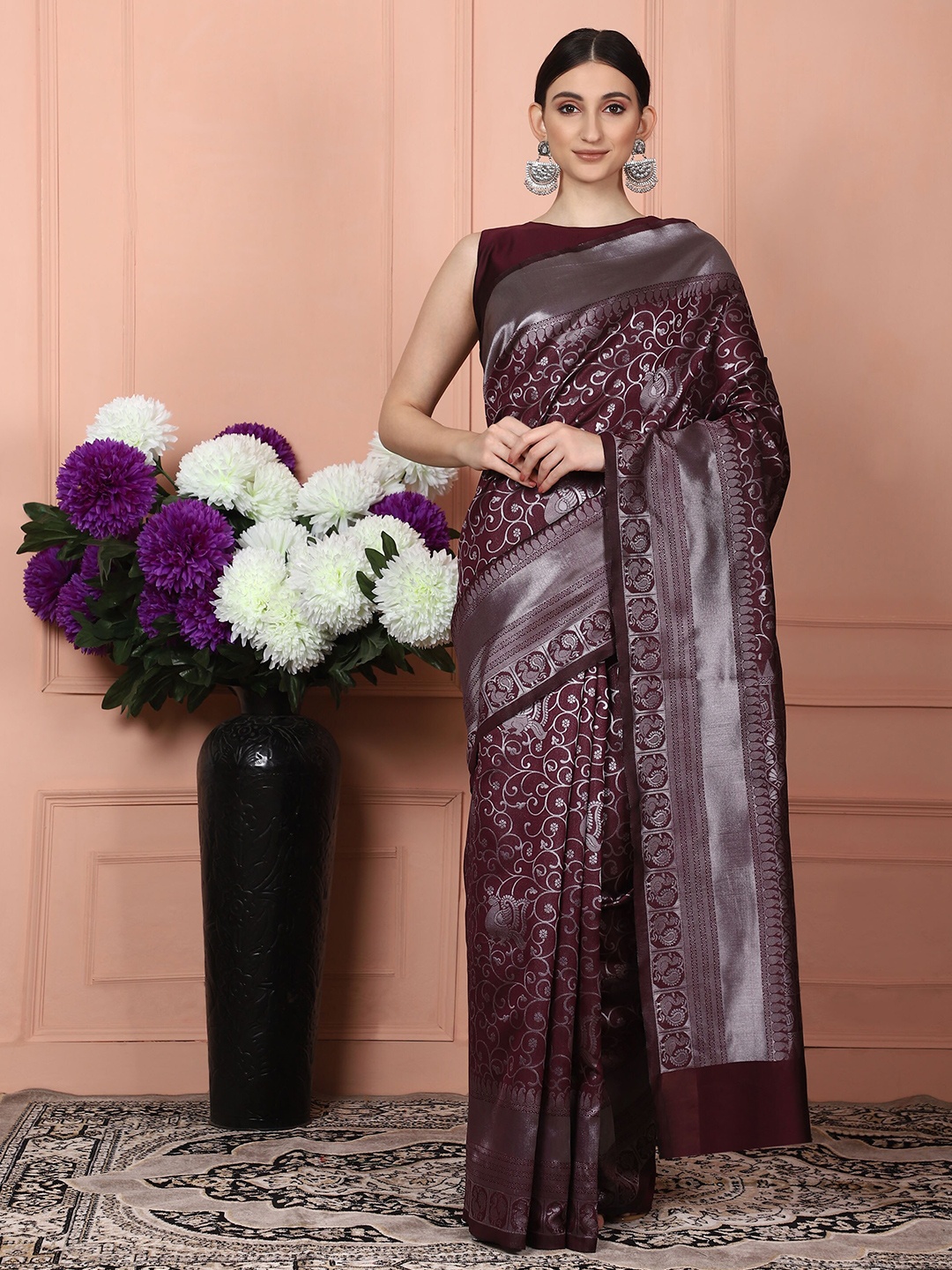 

Glemora Burgundy & Silver-Toned Ethnic Motifs Zari Silk Blend Kanjeevaram Saree
