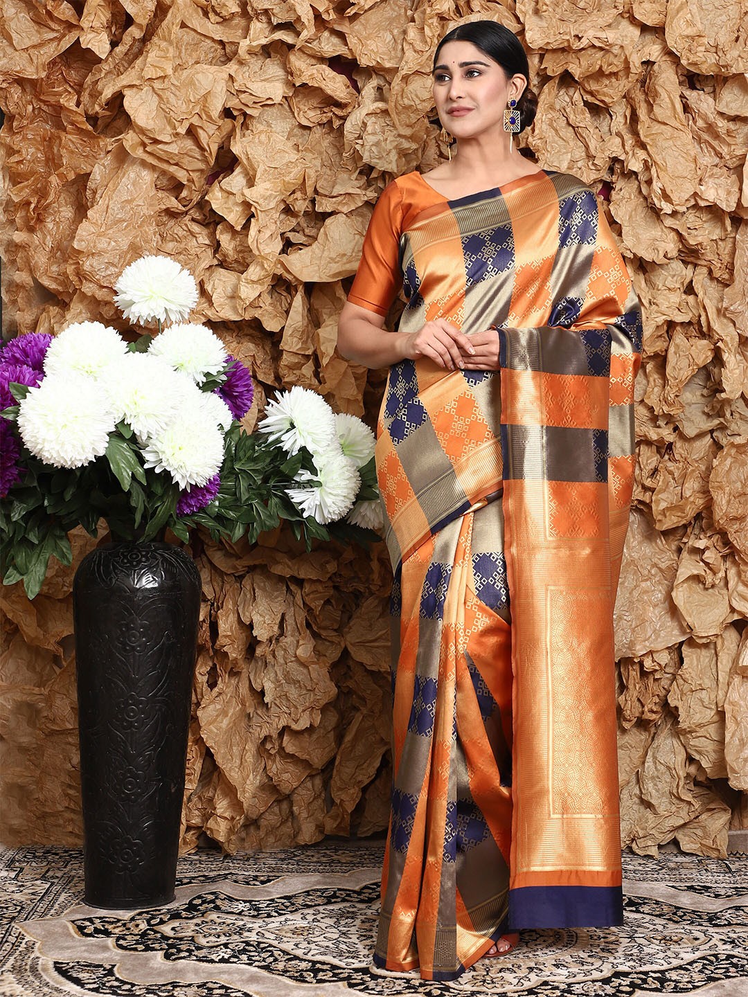 

Glemora Orange & Grey Woven Design Zari Silk Blend Kanjeevaram Saree