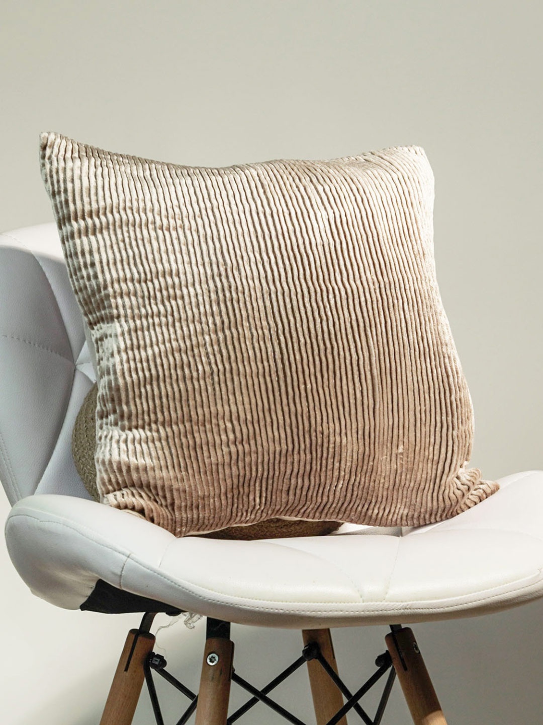 

haus & kinder Champagne Striped Square Cushion Cover