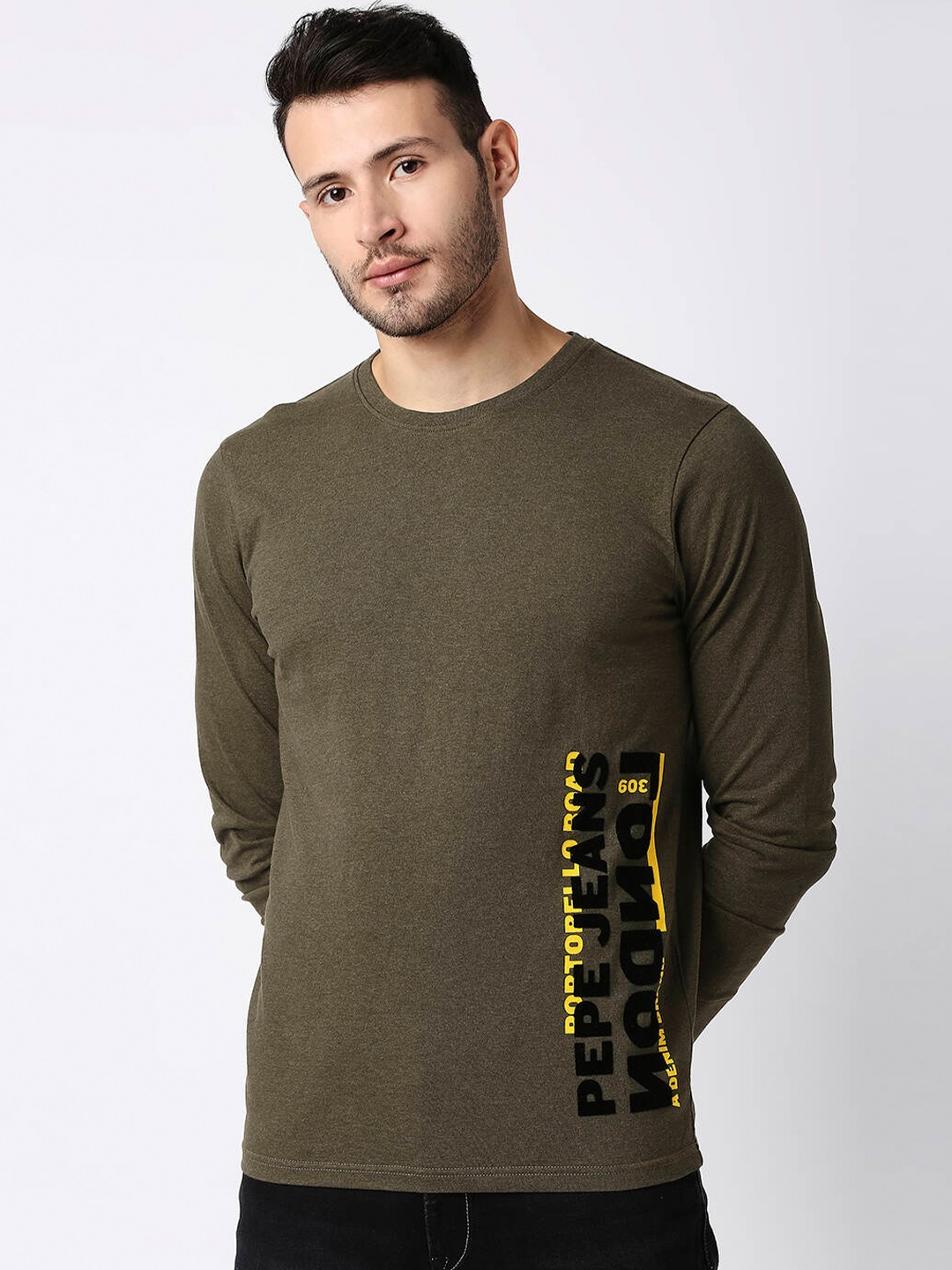 

Pepe Jeans Men Olive Green & Black Typography Printed Cotton Slim Fit T-shirt