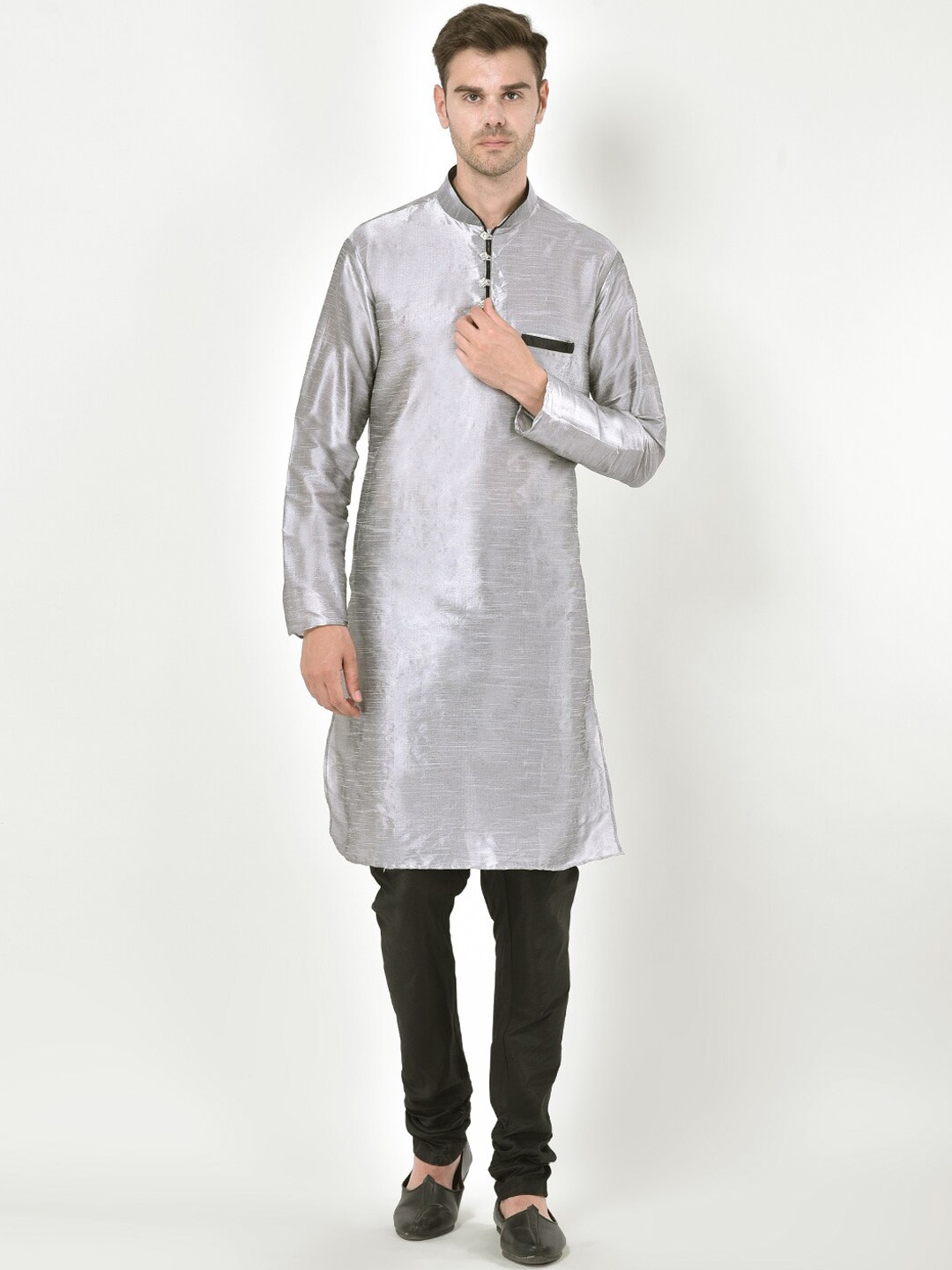 

SG LEMAN Men Silver-Toned Raw Silk Kurta with Pyjamas