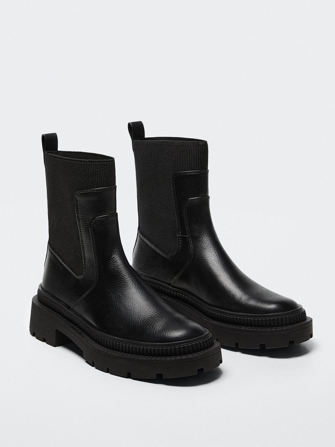 

MANGO Women Black Solid Heeled Boots