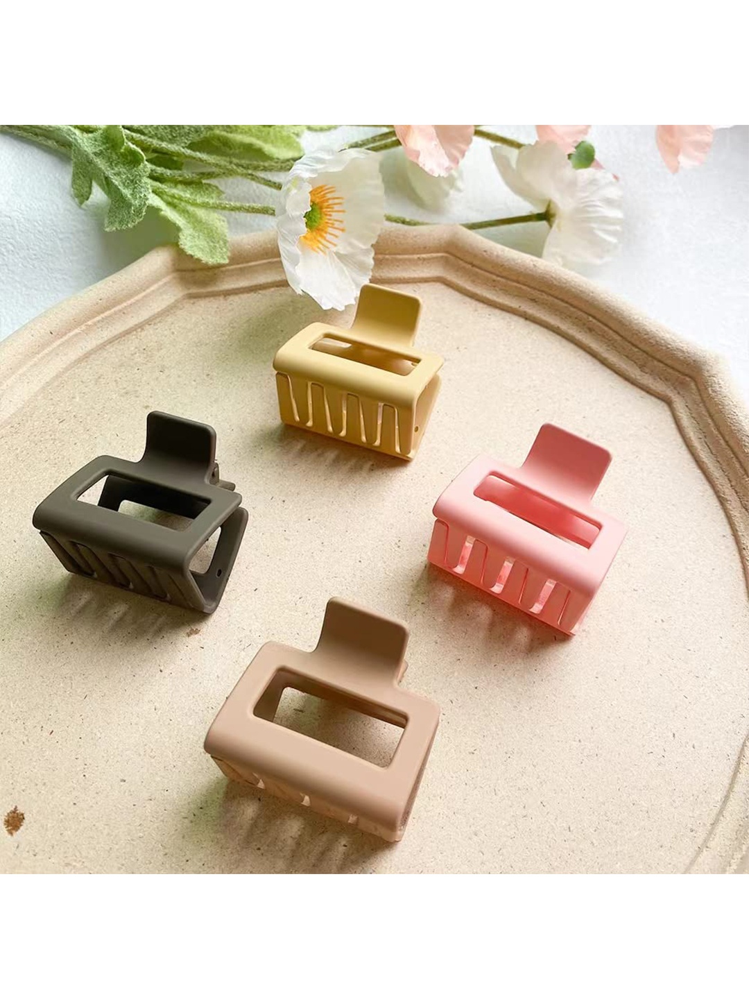 

VAGHBHATT Set of 4 Women Plastic Claw Clip, Pink