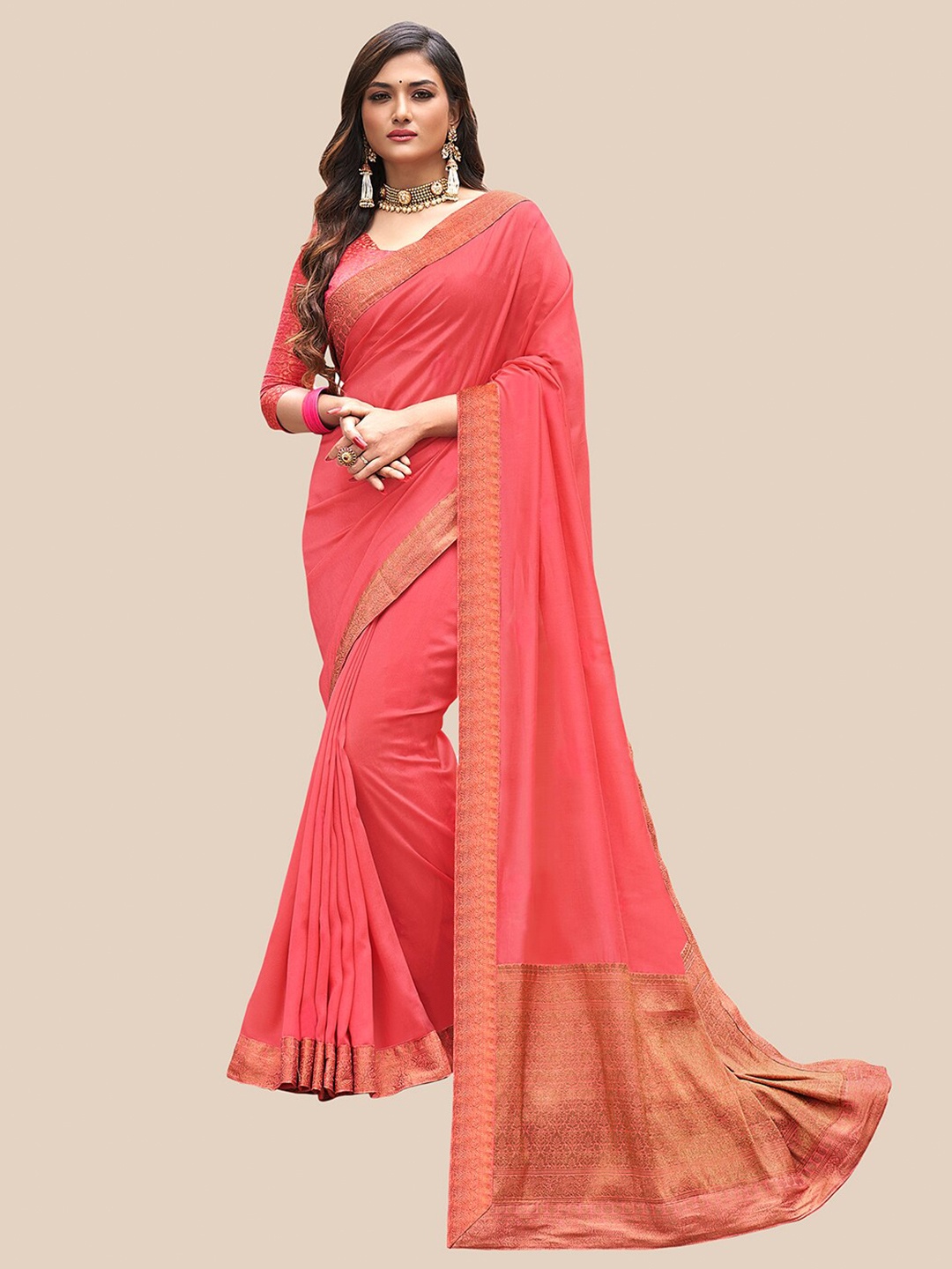 

UNITED LIBERTY Pink & Gold-Toned Patchwork Art Silk Block Print Saree