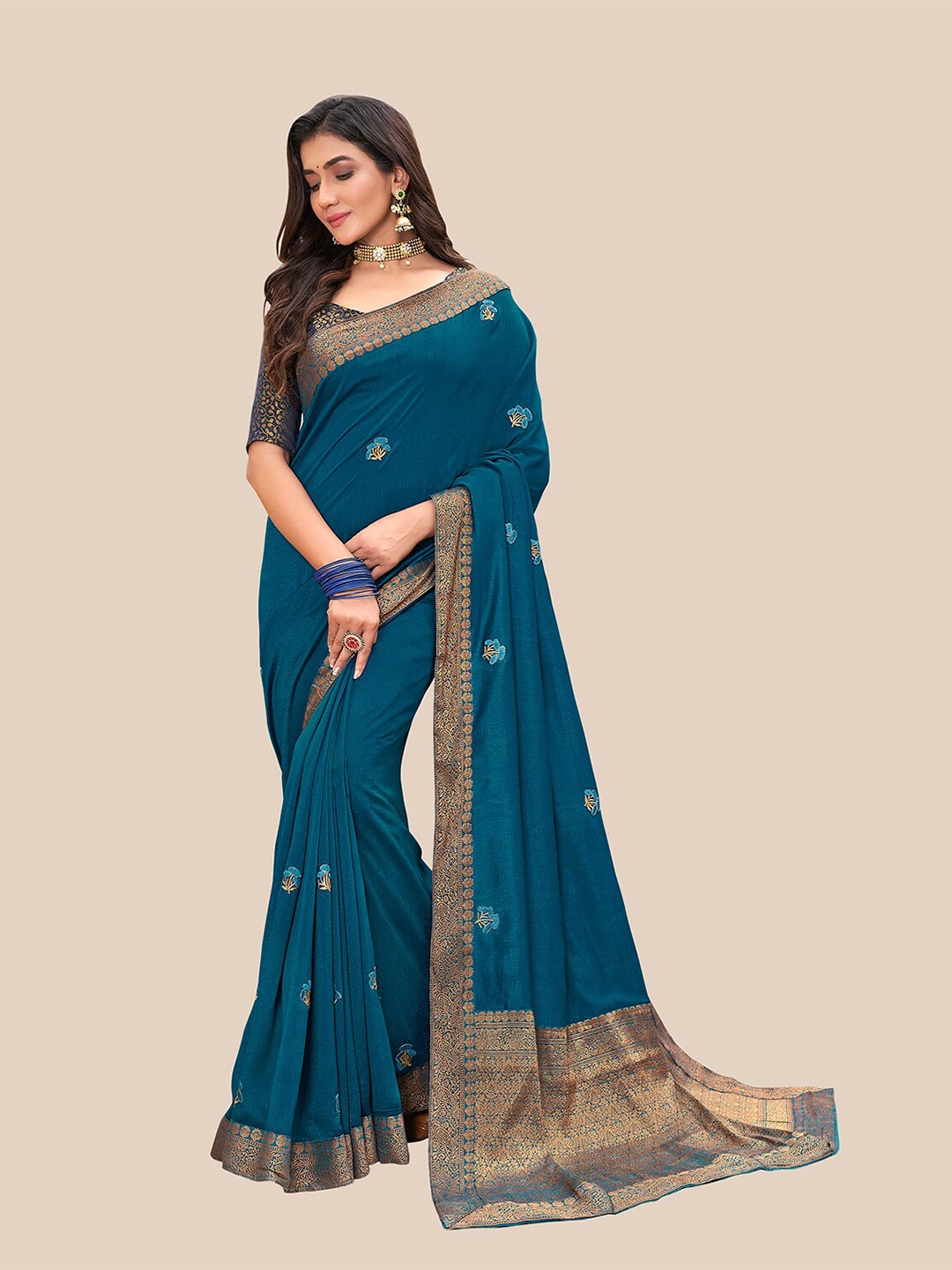 

UNITED LIBERTY Teal & Gold-Toned Floral Embroidered Art Silk Block Print Saree