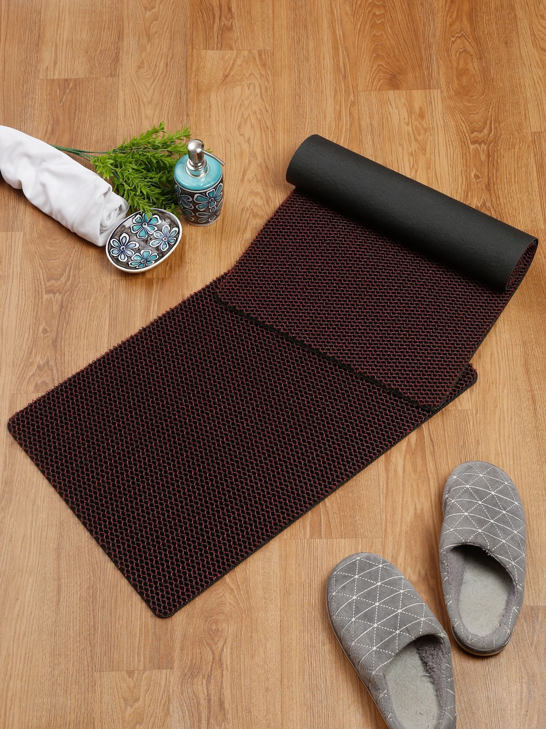 

HOSTA HOMES Pack Of 2 Black Anti-Skid Door Mats, Coffee brown