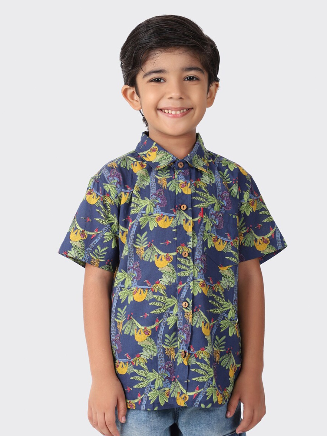 

Fabindia Boys Navy Blue Floral Printed Casual Shirt