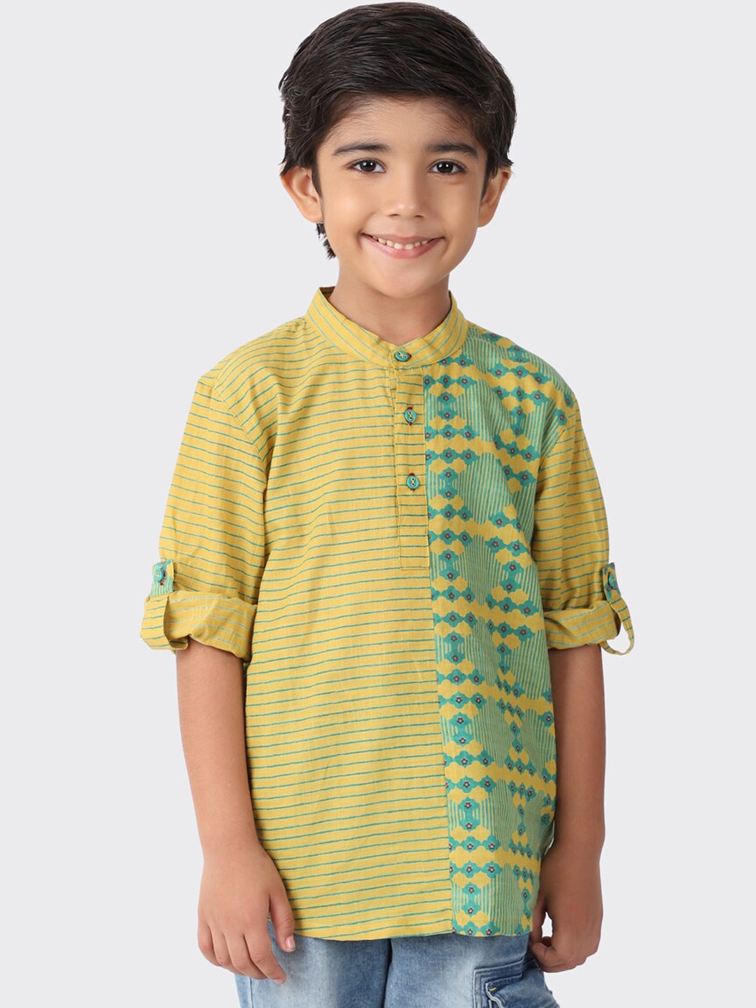 

Fabindia Boys Yellow & Blue Printed Short Kurta