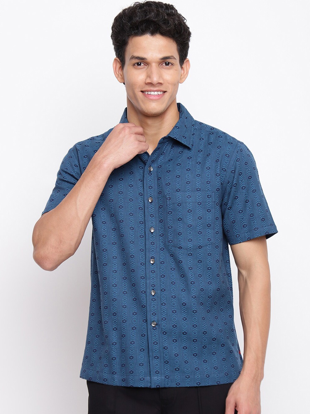 

Fabindia Men Blue Printed Casual Shirt