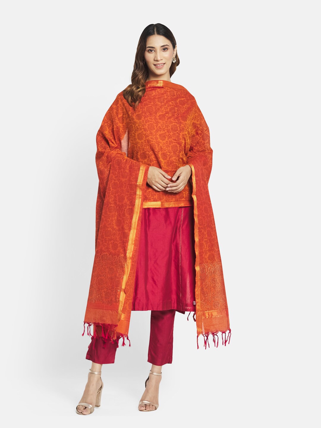 

Fabindia FabBasic Red & Gold-Toned Printed Dupatta