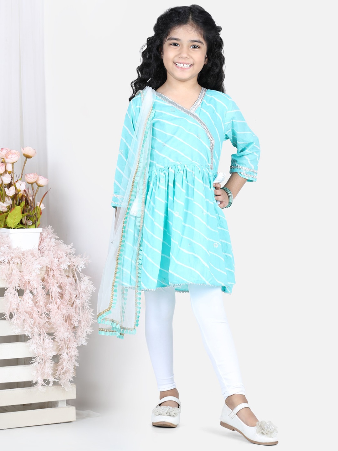 

Kinder Kids Girls Blue Ethnic Motifs Printed Pleated Pure Cotton Kurta with Trousers & With Dupatta