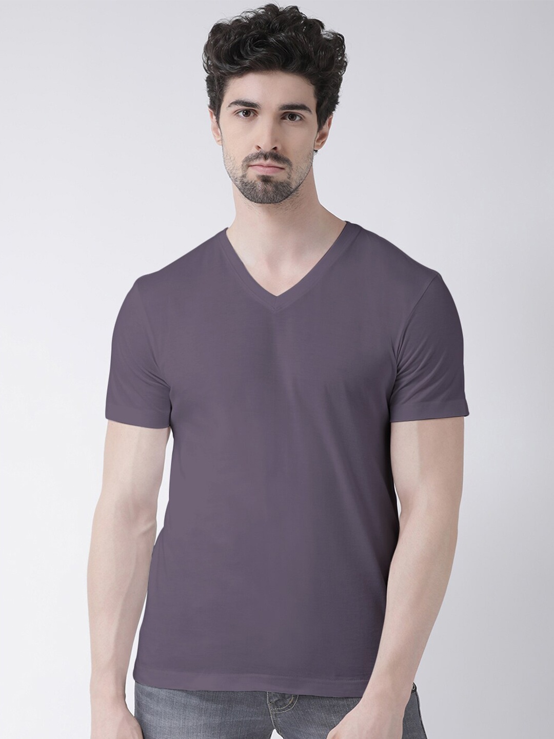 

Friskers Men Grey V-Neck Regular Fit Solid T-shirt