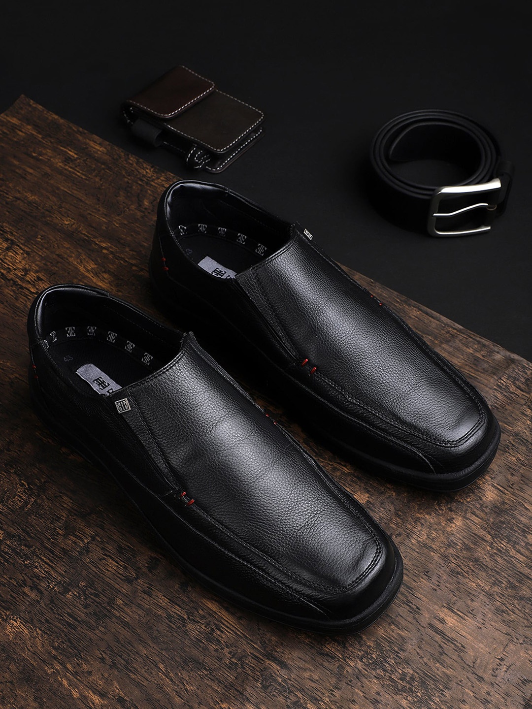 

EZOK Men Black Leather Slip-On Sneakers