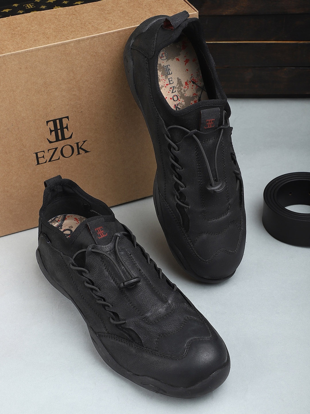 

EZOK Men Black Printed Leather Sneakers