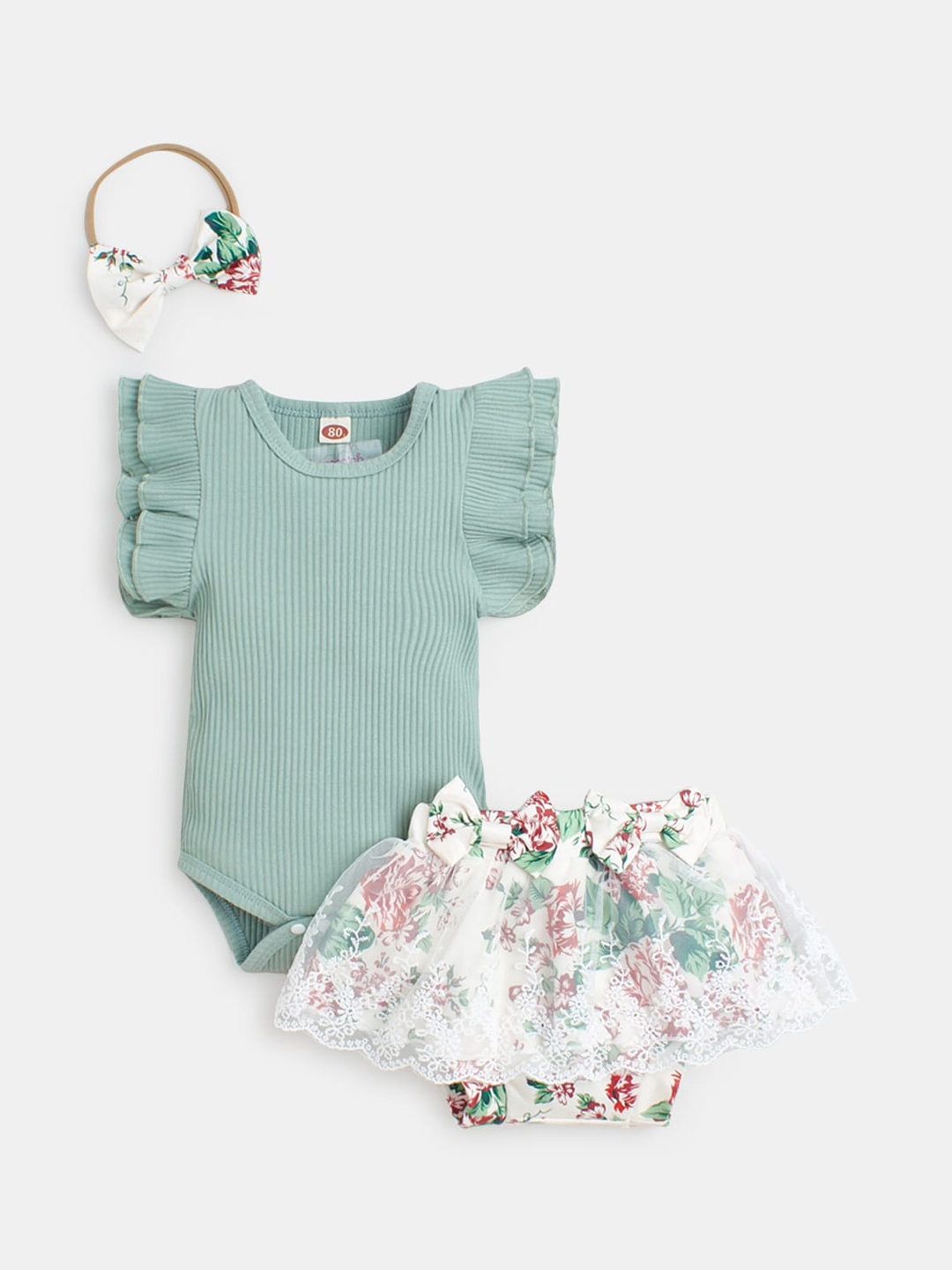 

Hopscotch Girls Green & White Top with Shorts