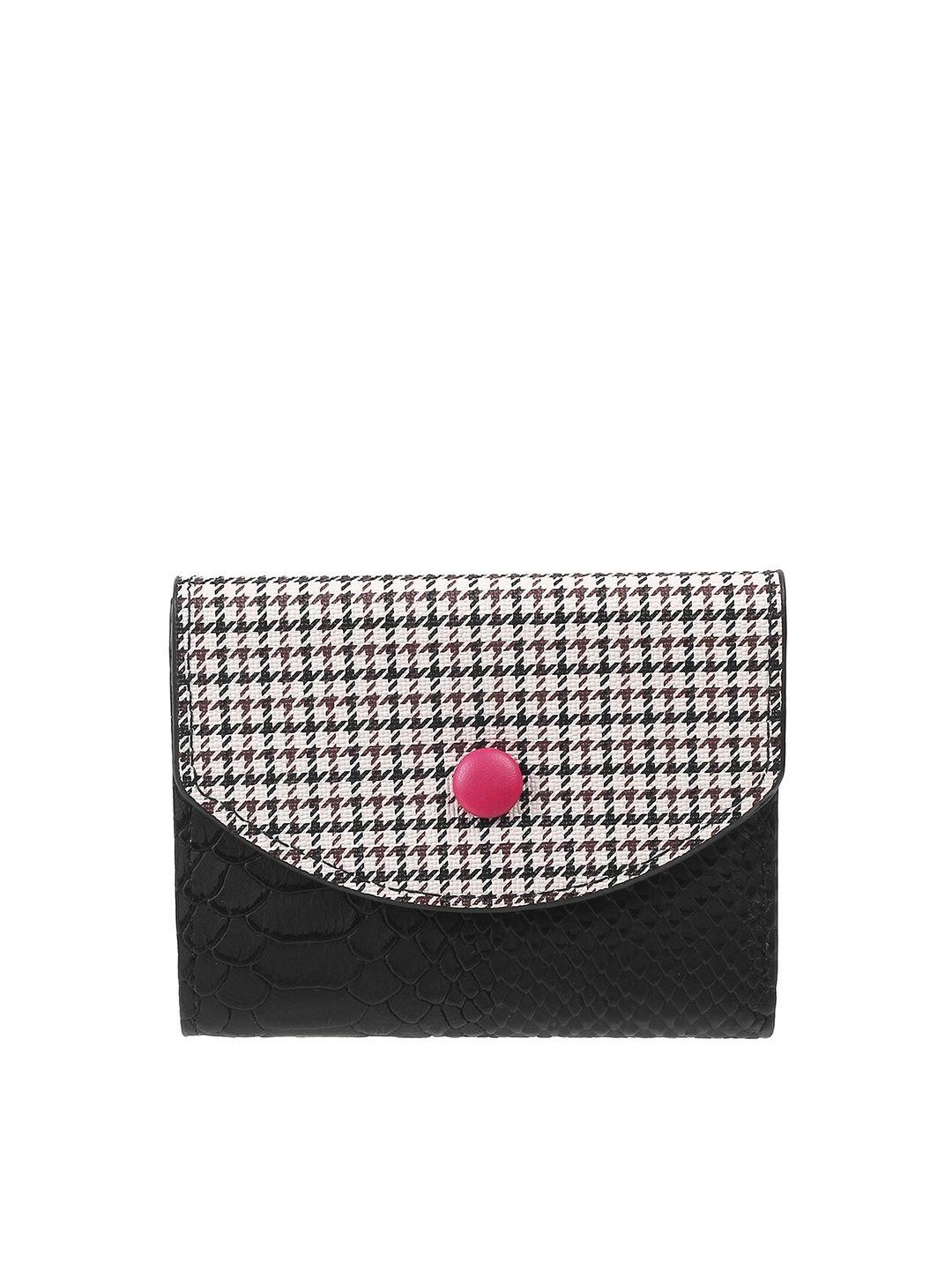 

WALKWAY by Metro Women Black & White Checked Two Fold Wallet