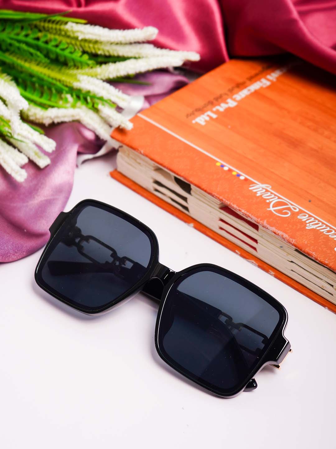 

Ferosh Unisex Black Lens & Black Square Sunglasses FASG22-8032