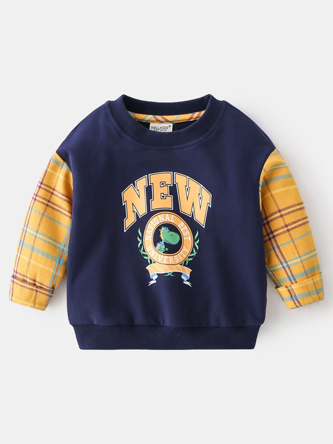 

Hopscotch Boys Navy Blue Printed Sweatshirt