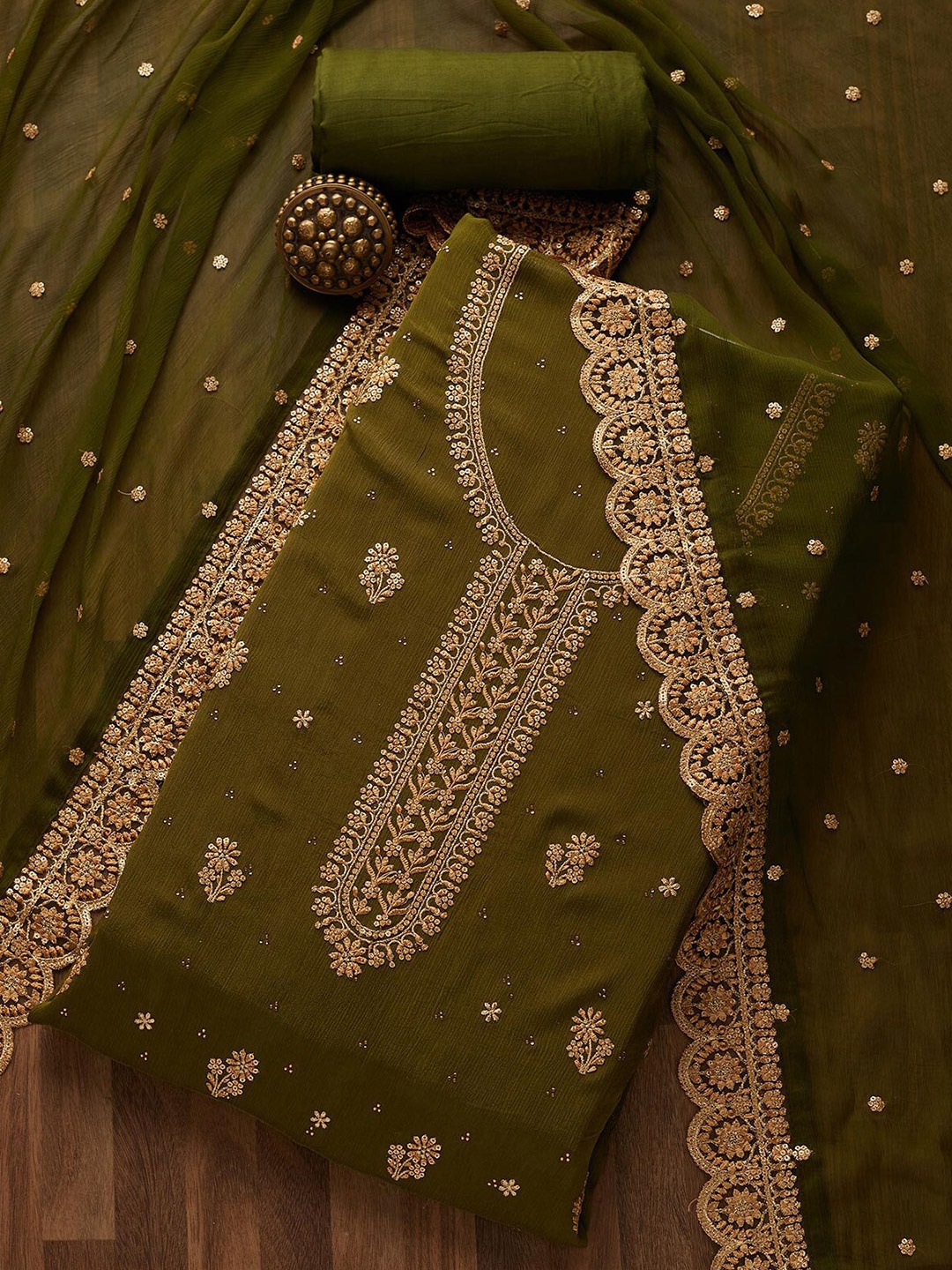 

Koskii Green & Gold-Toned Embroidered Unstitched Dress Material