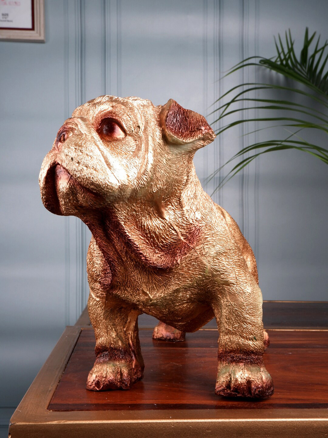 

THE WHITE INK DECOR Gold-Toned Textured Showpieces